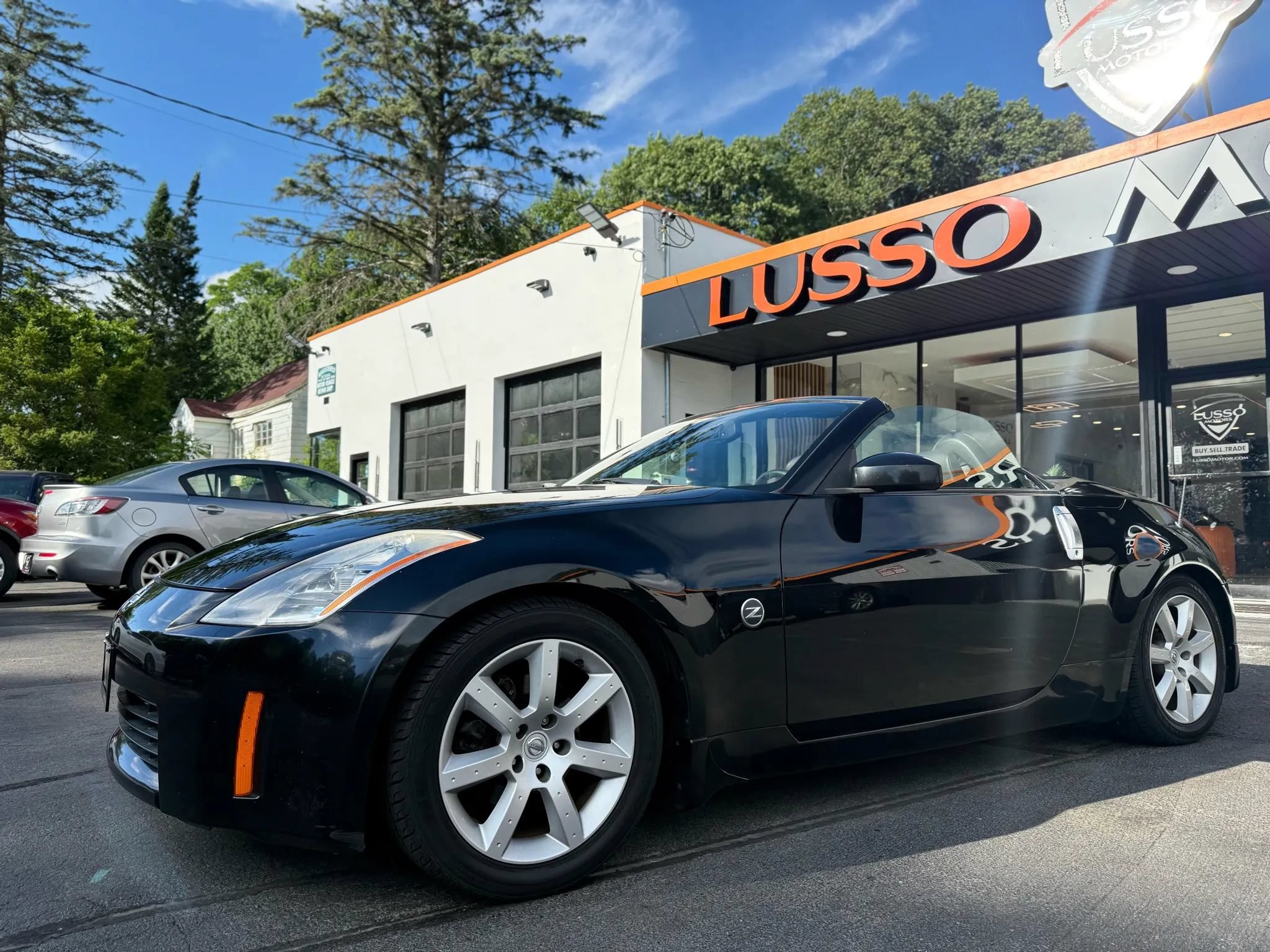 Used 2004 Nissan 350Z Touring RWD image 3