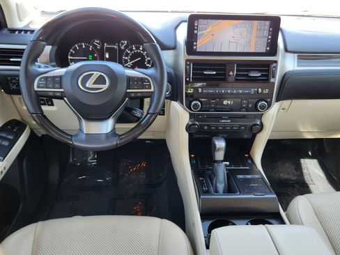 Used 2023 Lexus GX 460 Luxury w/ Sport Design Package AWD/4WD image 16