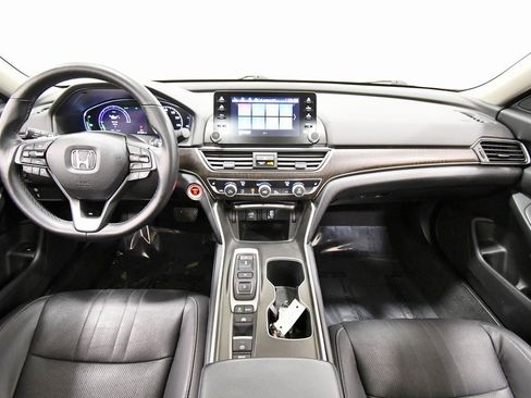 Certified 2018 Honda Accord EX-L image 3