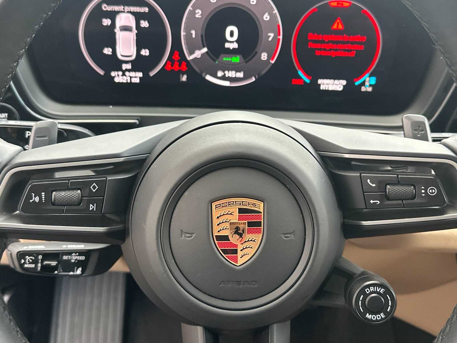 Certified 2025 Porsche Cayenne E-Hybrid AWD/4WD image 25