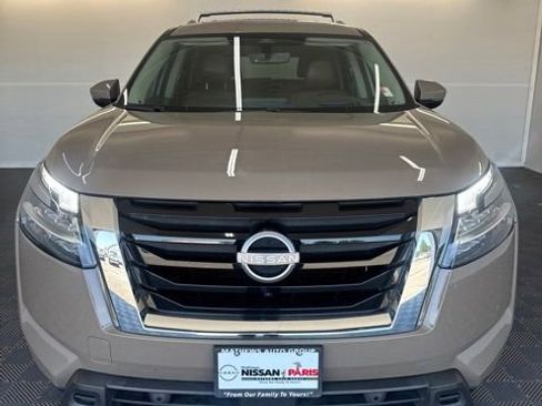 Certified 2024 Nissan Pathfinder Platinum FWD image 24