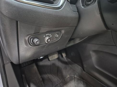 Used 2024 Chevrolet Equinox Premier AWD/4WD image 30