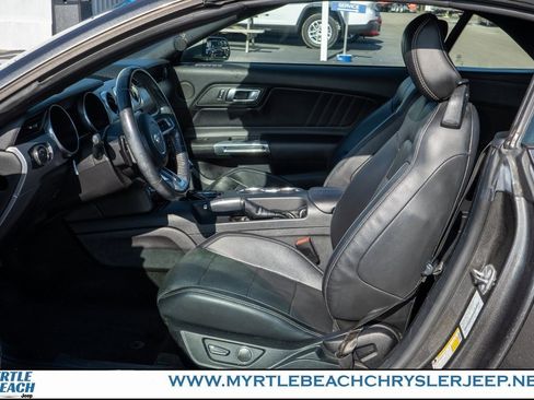 Used 2018 Ford Mustang Premium image 17
