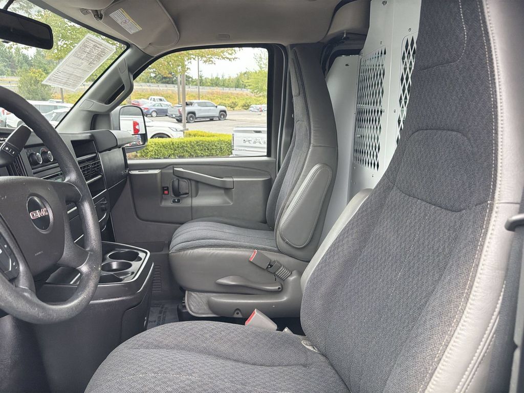 Certified 2018 GMC Savana 2500 w/ Driver Convenience Package RWD image 18