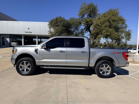 Used 2021 Ford F150 Lariat w/ Max Trailer Tow Package image 3