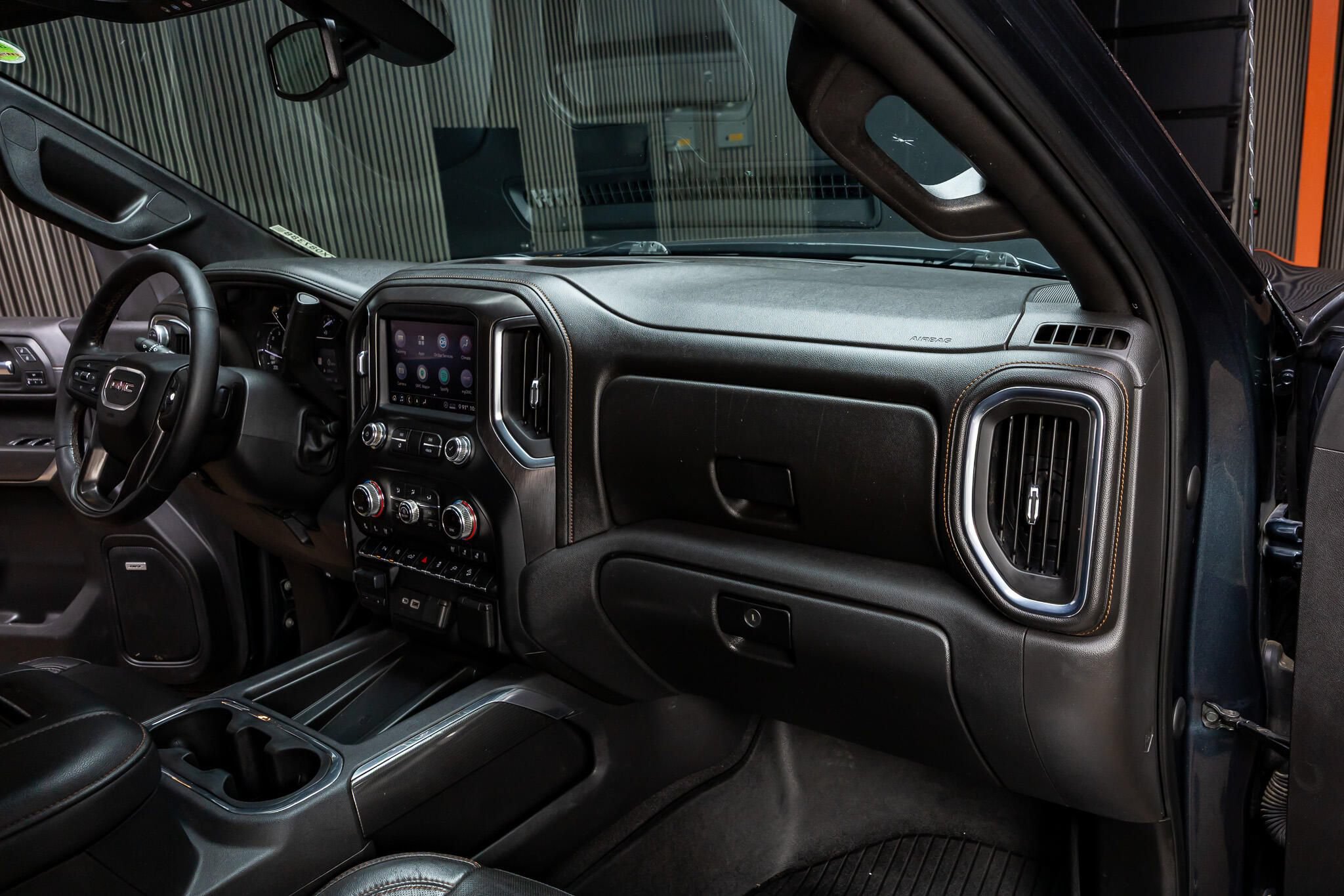 Used 2020 GMC Sierra 1500 AT4 w/ AT4 Premium Package AWD/4WD image 17