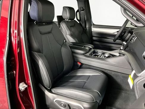 New 2026 Jeep Grand Wagoneer Limited image 12