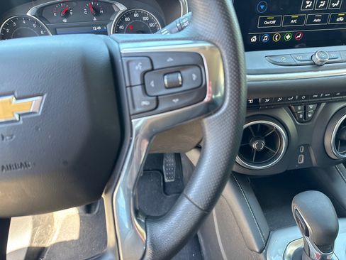 Used 2025 Chevrolet Blazer LT image 16