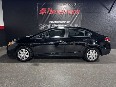 Used 2013 Honda Civic LX image 2