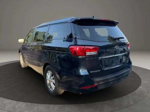 Used 2015 Kia Sedona LX FWD image 7
