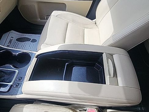 Used 2018 Toyota Highlander XLE AWD/4WD image 22
