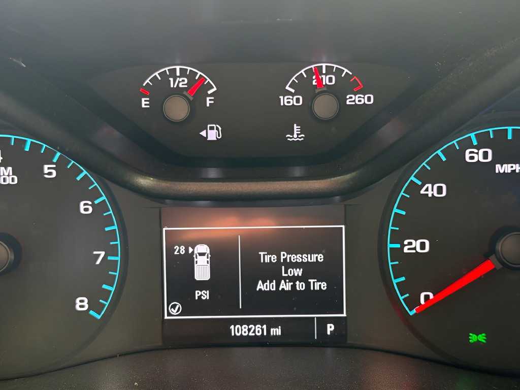 Used 2022 Chevrolet Colorado W/T w/ Custom Special Edition RWD image 13