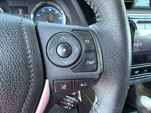 Used 2017 Toyota Corolla SE FWD image 27