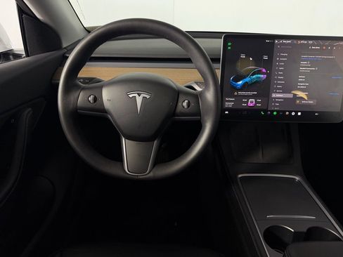 Used 2022 Tesla Model Y Long Range AWD/4WD image 12