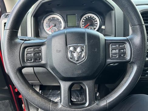 Used 2018 RAM 1500 Express w/ Express Value Package image 17
