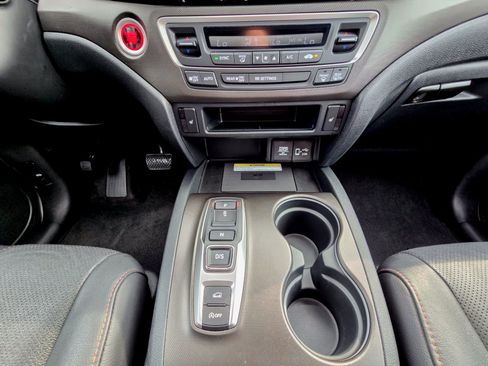 Used 2023 Honda Passport TrailSport image 35