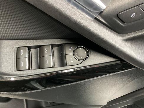 New 2026 Chevrolet Equinox RS FWD image 11
