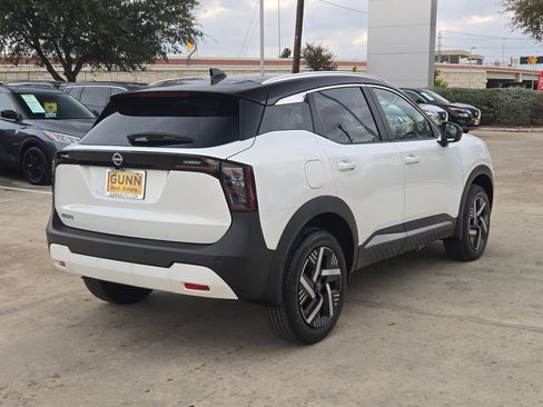 New 2026 Nissan Kicks SV image 3