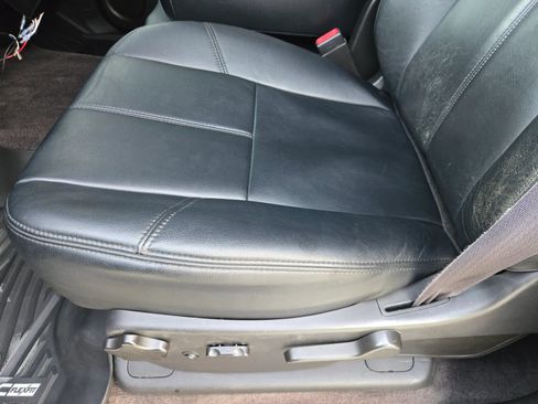 Used 2014 GMC Sierra 2500 SLE w/ SLE Preferred Package AWD/4WD image 14