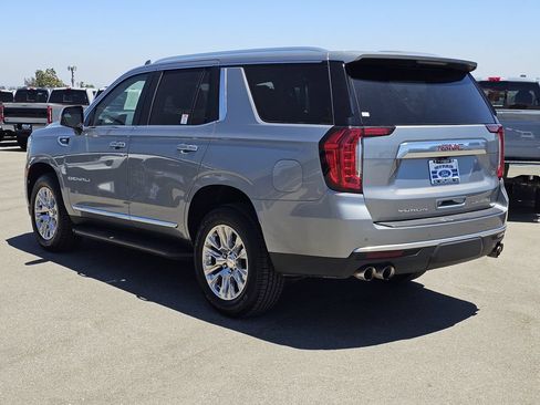 Used 2024 GMC Yukon Denali RWD image 5
