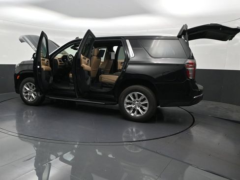 Used 2023 Chevrolet Tahoe Premier w/ Advanced Technology Package RWD image 35