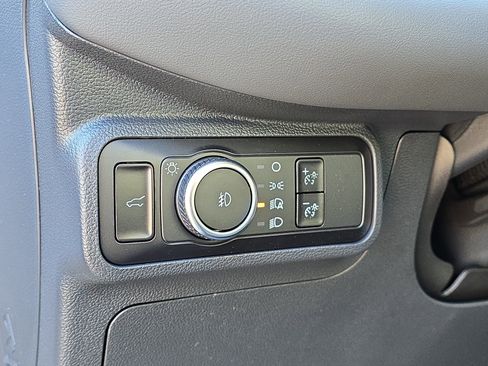 New 2026 Ford Explorer Active w/ Active Comfort Package image 16