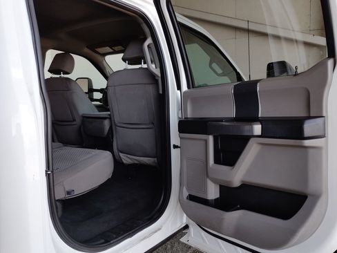 Used 2022 Ford F550 4x4 Crew Cab Super Duty image 14