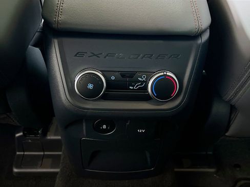New 2026 Ford Explorer Active w/ Active Comfort Package image 30