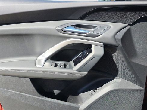 New 2025 Audi Q5 Premium image 18