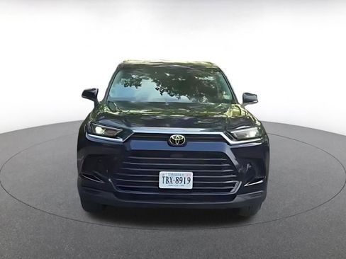 Used 2025 Toyota Grand Highlander FWD image 7