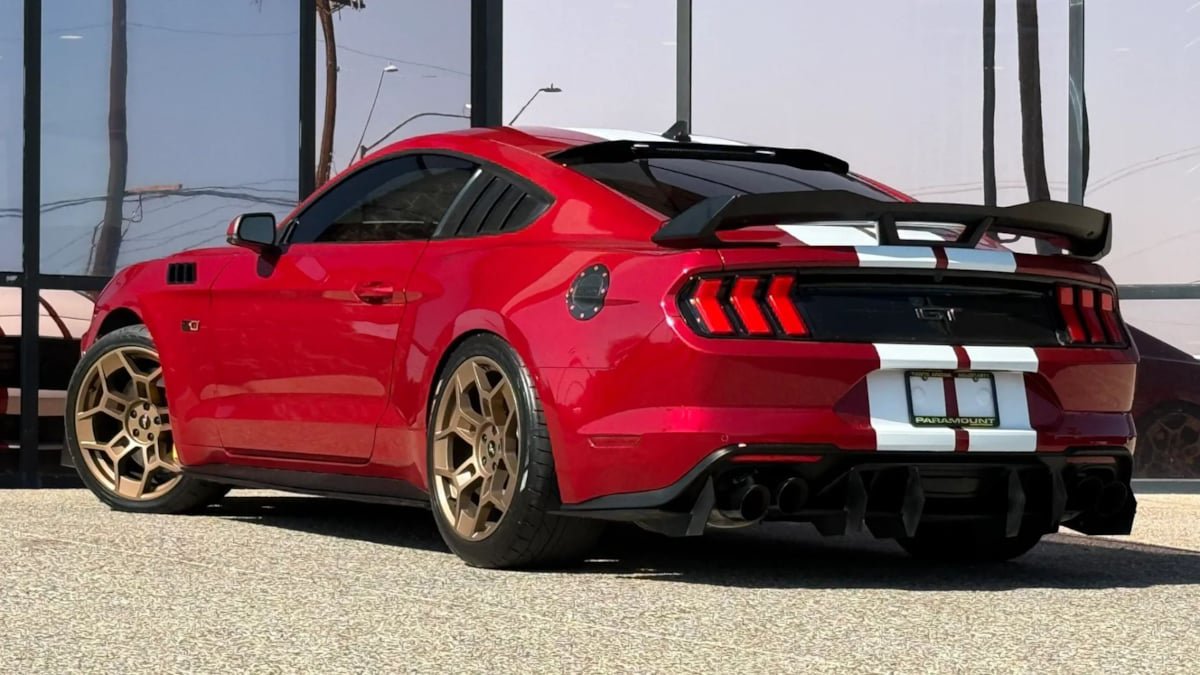 Used 2020 Ford Mustang GT Premium w/ GT Performance Package RWD image 11