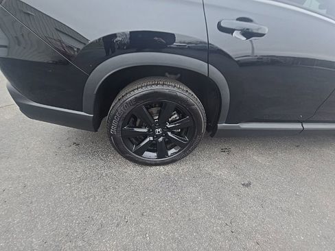 Used 2025 Honda Pilot Black Edition image 11