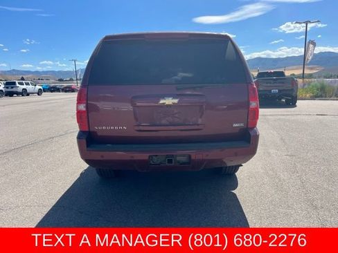 Used 2008 Chevrolet Suburban LTZ w/ LTZ Preferred Equipment Group AWD/4WD image 4