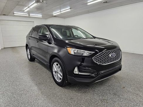 Used 2024 Ford Edge SEL w/ Convenience Package AWD/4WD image 3