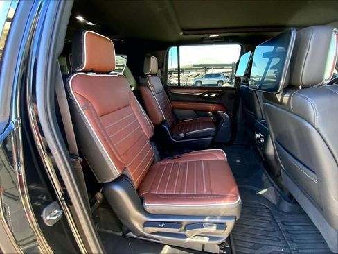 Certified 2023 GMC Yukon XL Denali Ultimate image 18