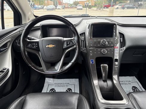 Used 2014 Chevrolet Volt Premium w/ Premium Trim Package FWD image 31