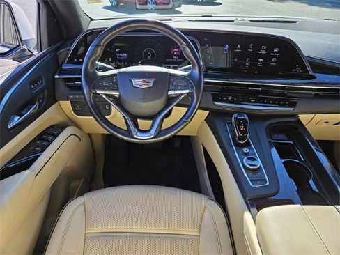 Used 2021 Cadillac Escalade Premium Luxury w/ LPO, Radiant Package image 12