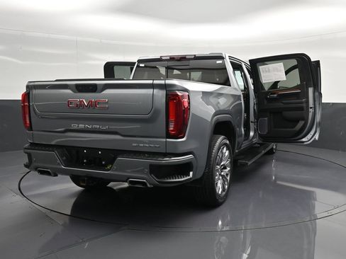 Used 2023 GMC Sierra 1500 Denali w/ Denali Reserve Package AWD/4WD image 28