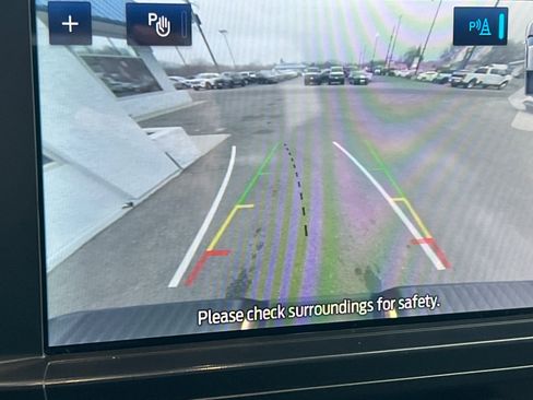 Used 2021 Ford F150 XLT image 19