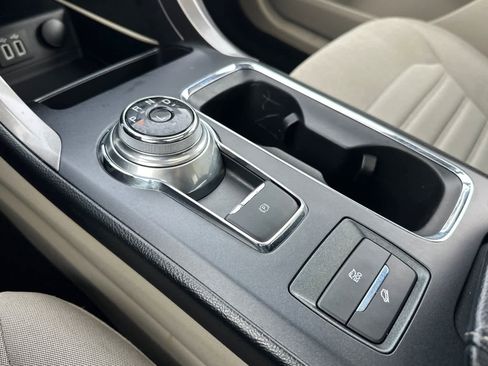 Certified 2019 Ford Fusion SE image 21