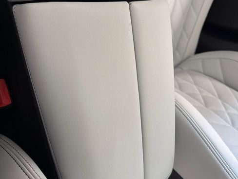 New 2026 BMW X5 xDrive50e image 36