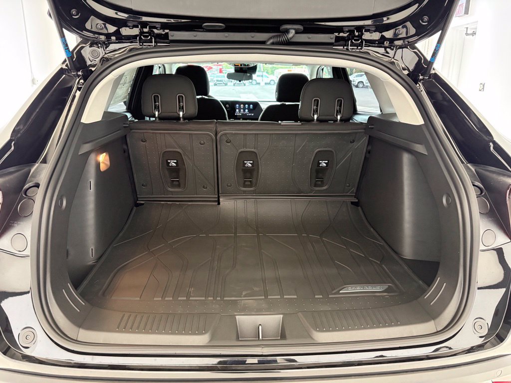 New 2026 Chevrolet Trax LS w/ LS Convenience Package FWD image 37