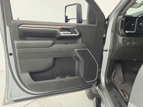 Used 2024 Chevrolet Silverado 2500 LT w/ Texas Edition AWD/4WD image 28