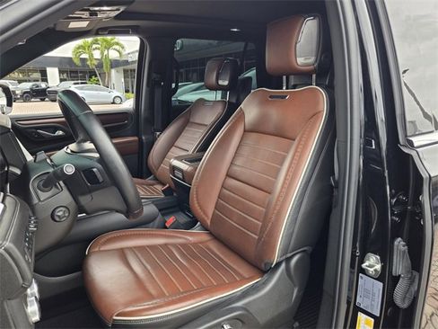 Used 2024 GMC Yukon Denali Ultimate image 13