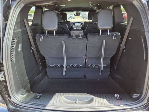 New 2026 Chrysler Pacifica Select FWD image 26