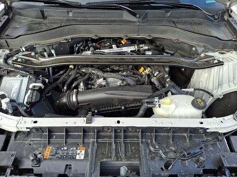 Certified 2025 Ford Explorer Platinum w/ LUX Leather Package image 26