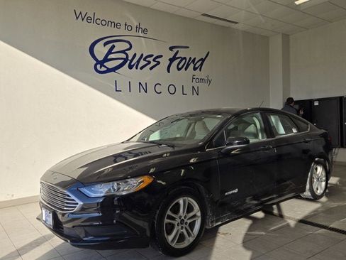 Used 2018 Ford Fusion S image 1