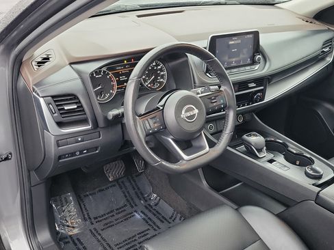 Used 2023 Nissan Rogue SV w/ SV Premium B Package image 16