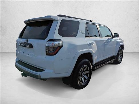 Used 2022 Toyota 4Runner TRD Off-Road Premium AWD/4WD image 5