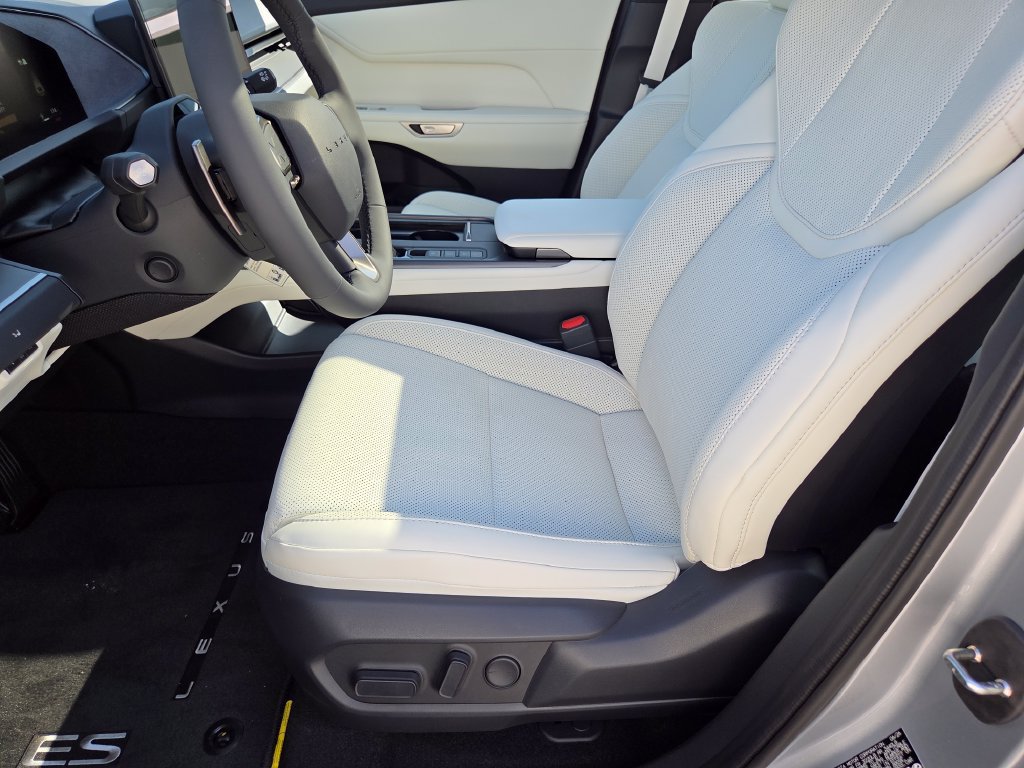 New 2026 Lexus ES 350h AWD w/ Convenience Package image 6